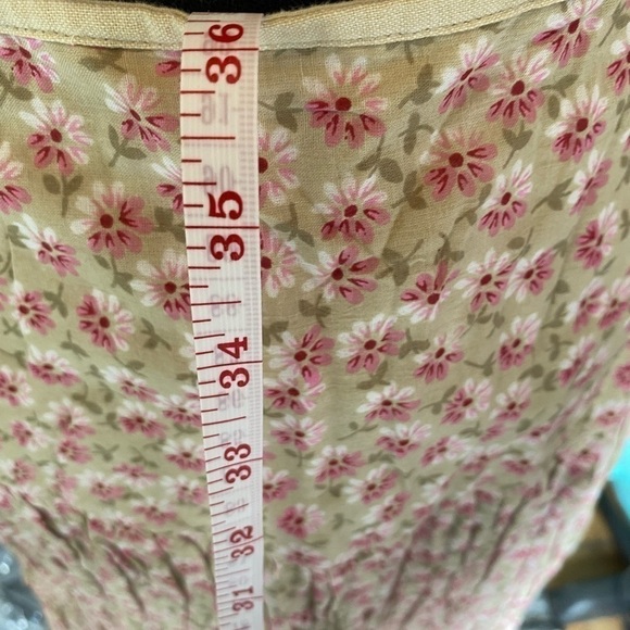 EUC St Johnson bay floral skirt - Picture 6 of 9